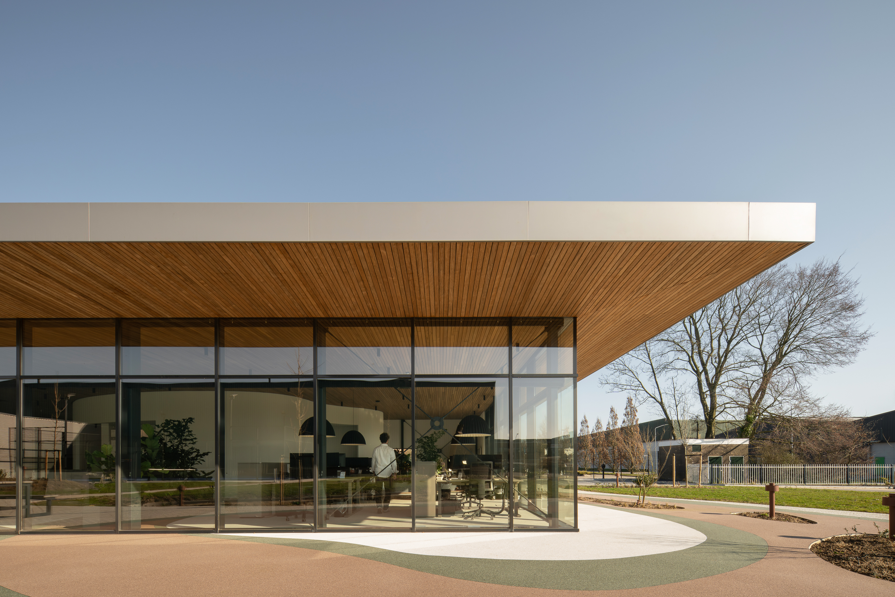 ALUNED HQ | ZWIJNDRECHT